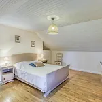 2 Bedroom Beautiful In
