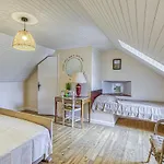 Holiday home 2 Bedroom Beautiful In Pierrefiche (Aveyron)