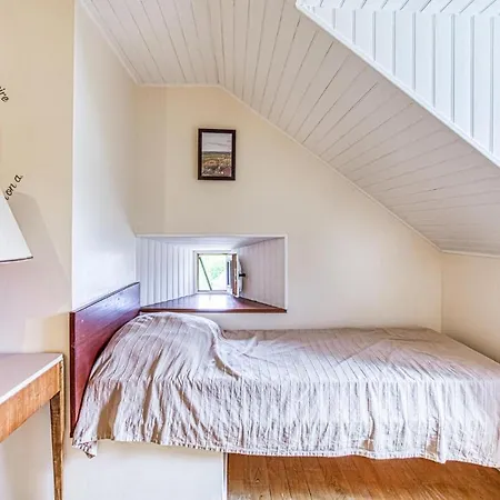 2 Bedroom Cozy In Dom wakacyjny