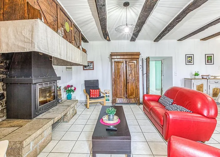 Cozy In With Wifi Feriehus Pierrefiche (Aveyron)